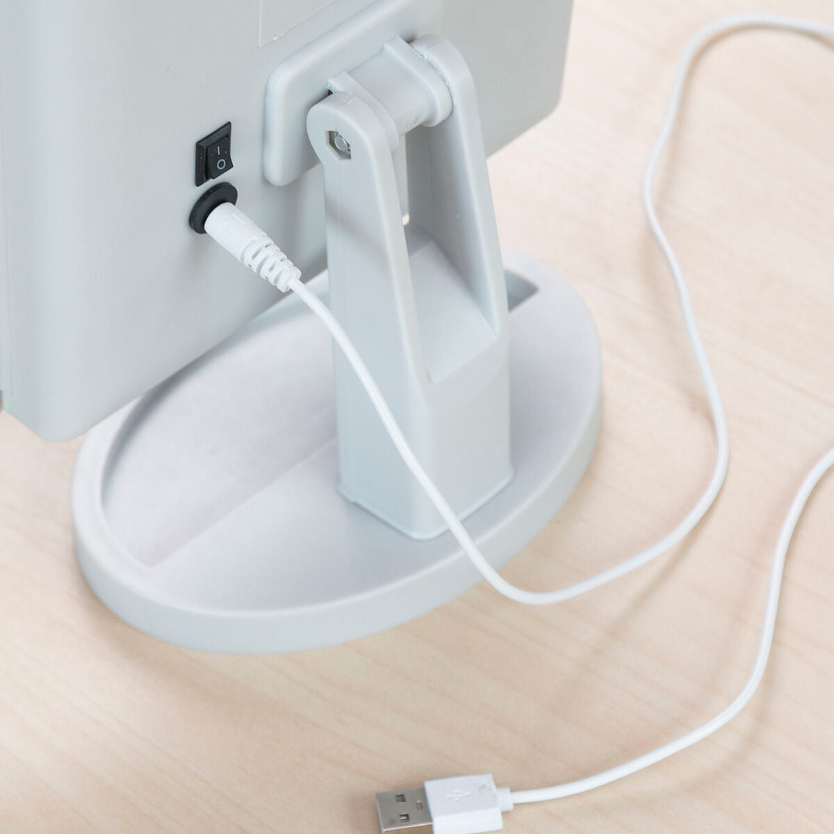 Oglindă cu Efect de Mărire cu LED 4-in-1 Ledflect InnovaGoods - SAPPHIRO